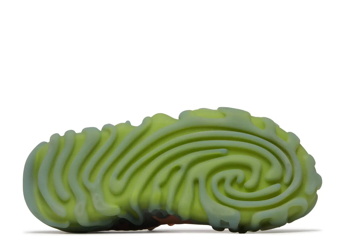 Salehe Bembury x Pollex Juniper ‘Guava’ Salehe Bembury x Pollex Juniper ‘Guava’